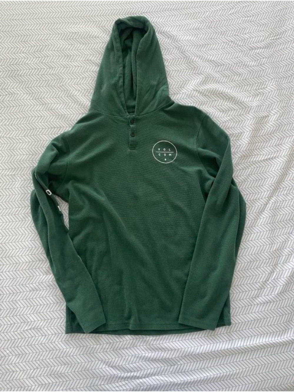 Volcom Men’s Dark Green Hooded Waffle-Knit Henley Sweater